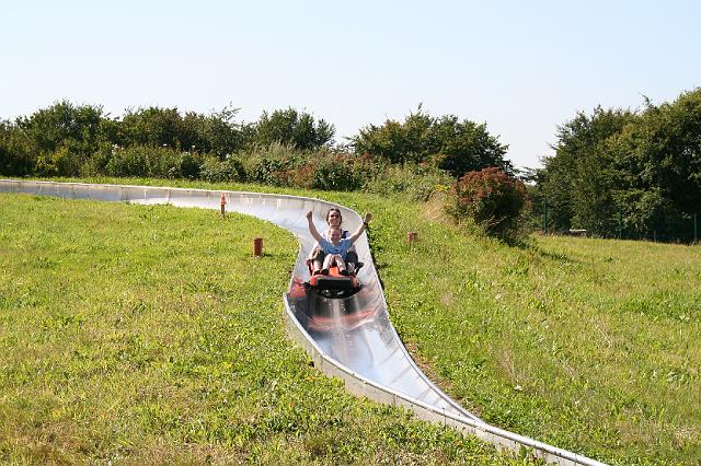 111 auf der Sommerrodelbahn.jpg
